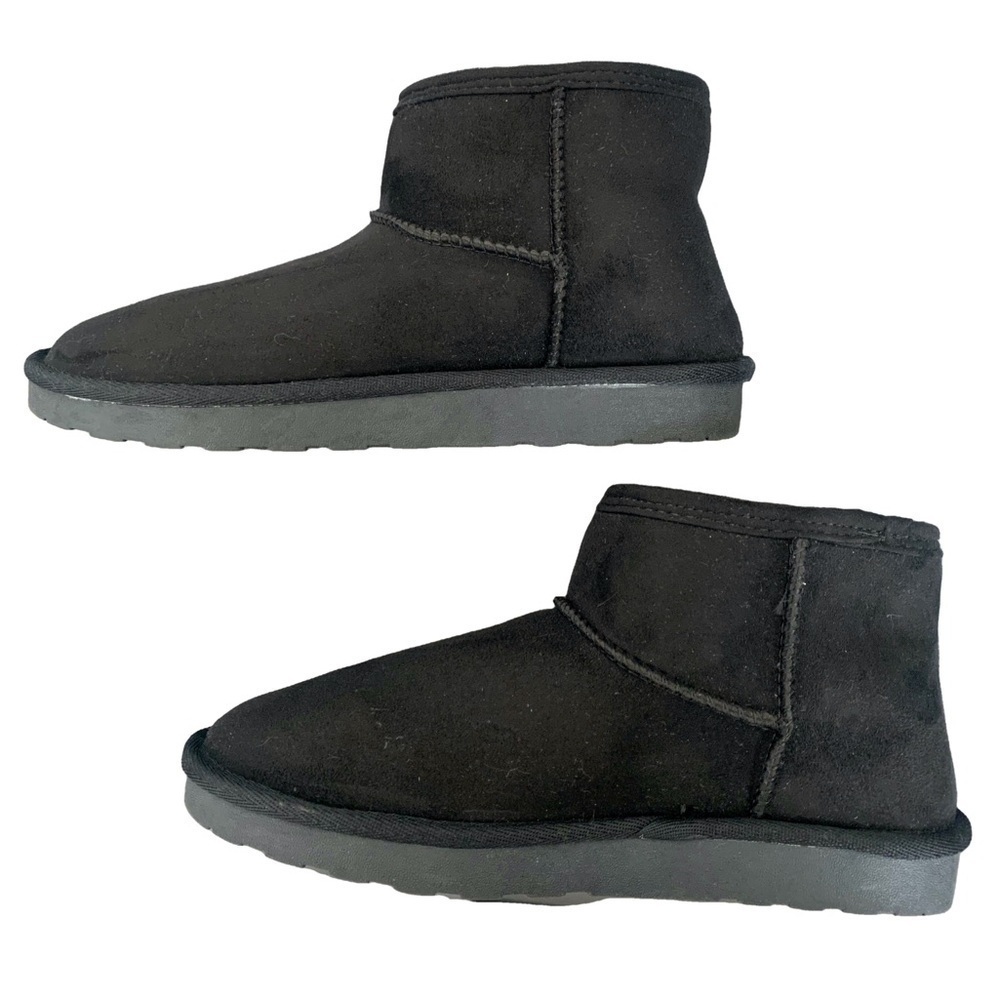 Arizona Jean Company Black Suede Ankle Snow Ugg Booties - Picture 3 of 11